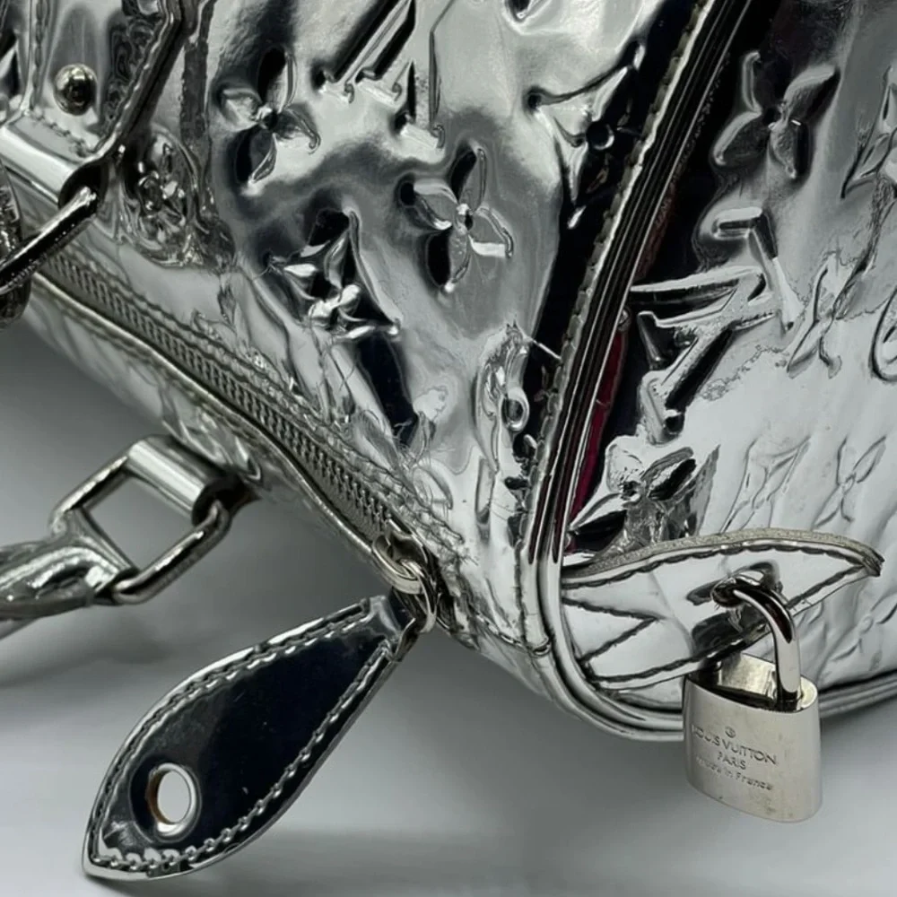 Louis Vuitton Limited Edition Silver Monogram Miroir Speedy 35 - Picture 6 of 16
